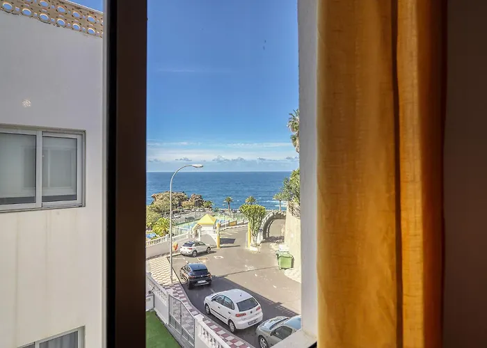 Oceanview Retreat 50m To With Sunset Terrace And Ensuite Icod De Los Vinos